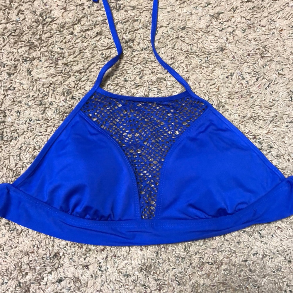 Swimsuit - Picture 3 of 4
